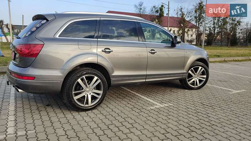 Внедорожник / Кроссовер Audi Q7 2015 в Бродах