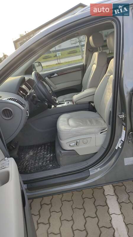 Внедорожник / Кроссовер Audi Q7 2015 в Бродах