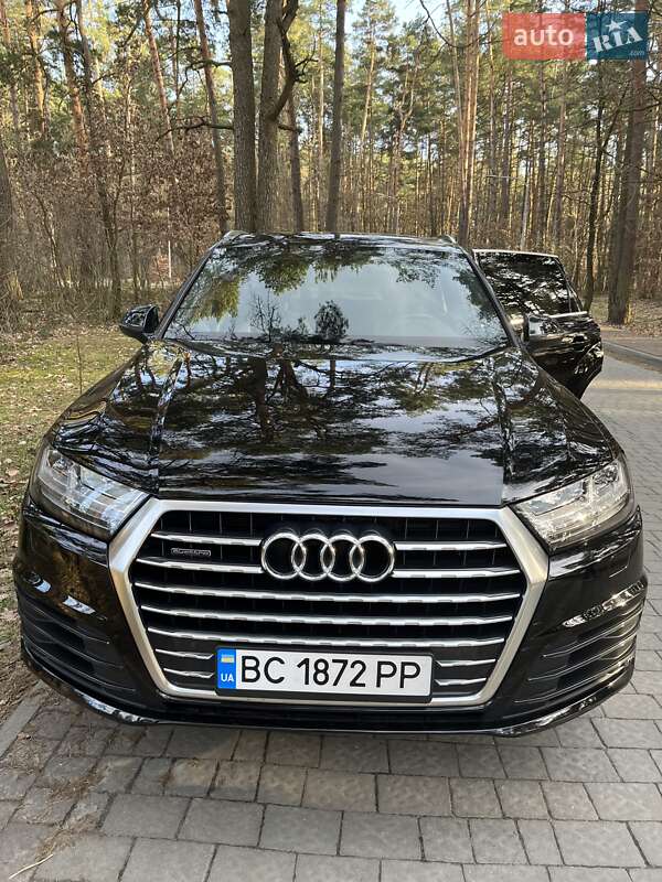 Позашляховик / Кросовер Audi Q7 2018 в Львові