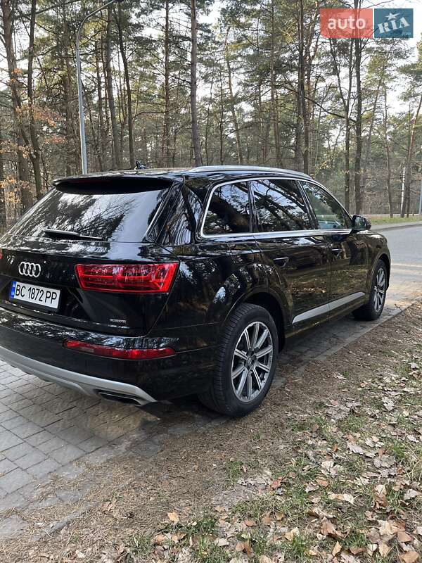 Позашляховик / Кросовер Audi Q7 2018 в Львові