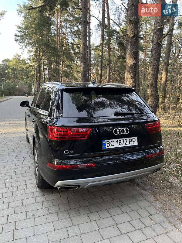 Позашляховик / Кросовер Audi Q7 2018 в Львові