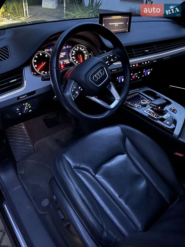 Позашляховик / Кросовер Audi Q7 2018 в Львові