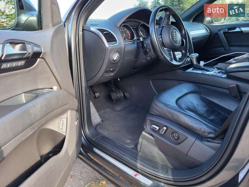 Позашляховик / Кросовер Audi Q7 2015 в Черкасах