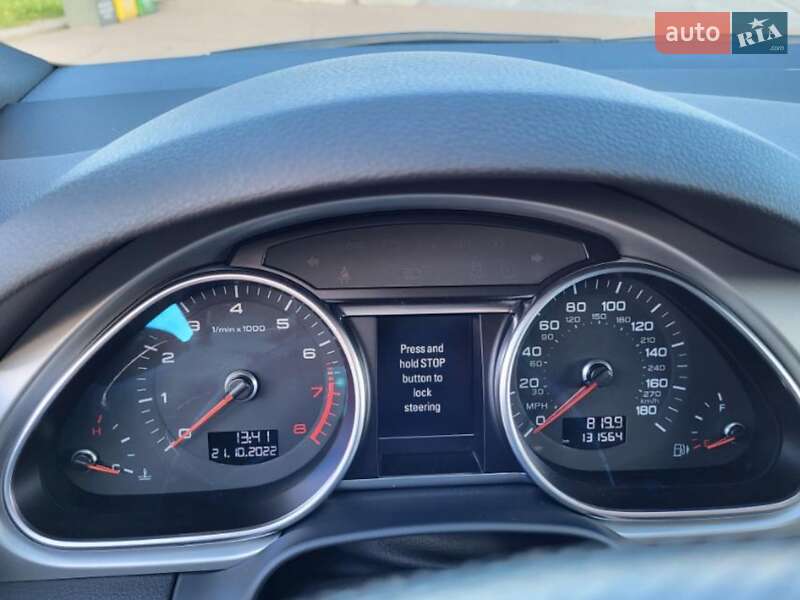 Позашляховик / Кросовер Audi Q7 2015 в Черкасах
