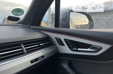 Внедорожник / Кроссовер Audi Q7 2015 в Ровно