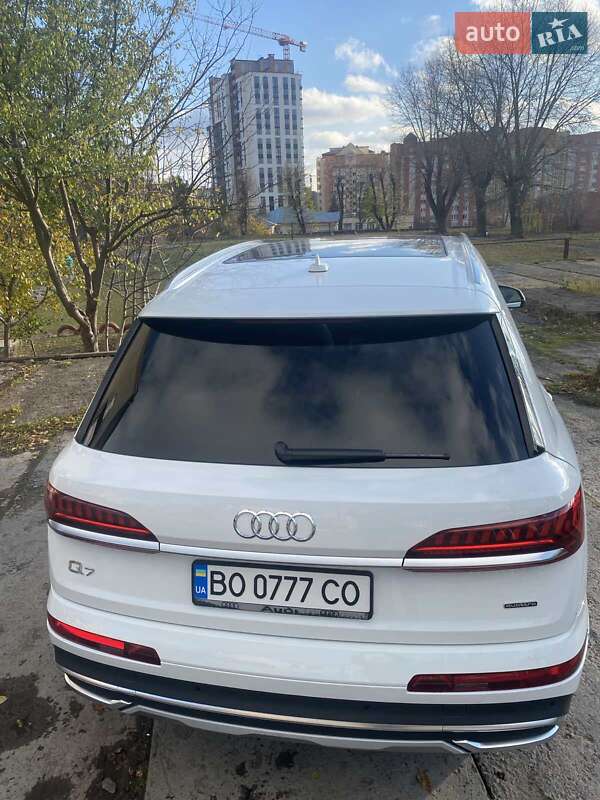 Внедорожник / Кроссовер Audi Q7 2020 в Тернополе