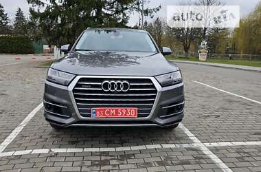 Внедорожник / Кроссовер Audi Q7 2015 в Луцке