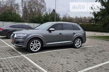 Внедорожник / Кроссовер Audi Q7 2015 в Луцке