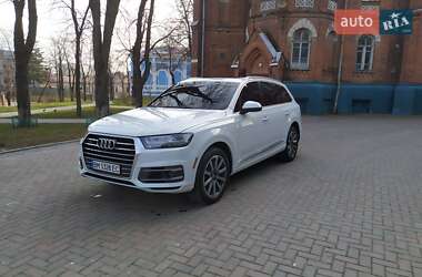 Внедорожник / Кроссовер Audi Q7 2017 в Сумах