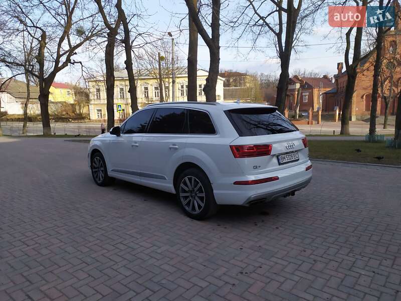 Позашляховик / Кросовер Audi Q7 2017 в Сумах