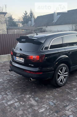 Позашляховик / Кросовер Audi Q7 2006 в Тячеві