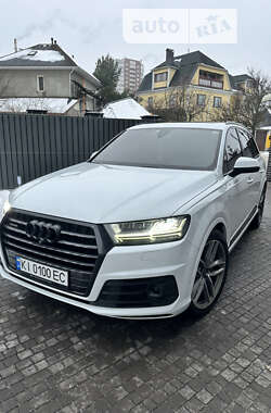 Внедорожник / Кроссовер Audi Q7 2016 в Киеве