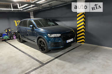 Позашляховик / Кросовер Audi Q7 2017 в 