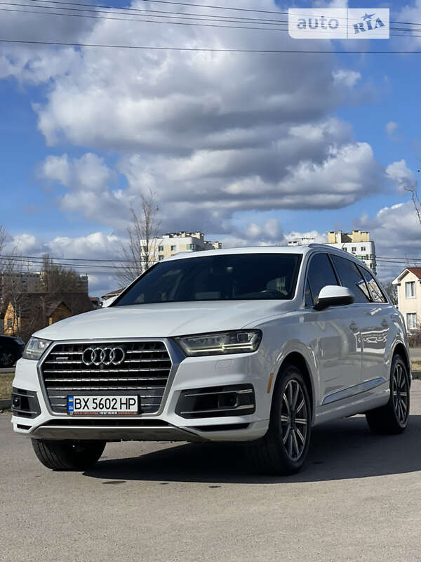 Внедорожник / Кроссовер Audi Q7 2016 в Луцке