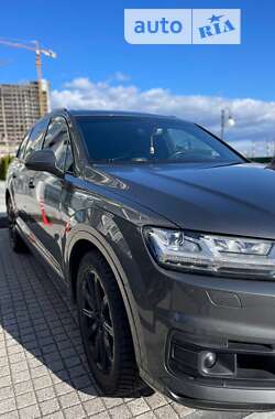 Позашляховик / Кросовер Audi Q7 2018 в Києві