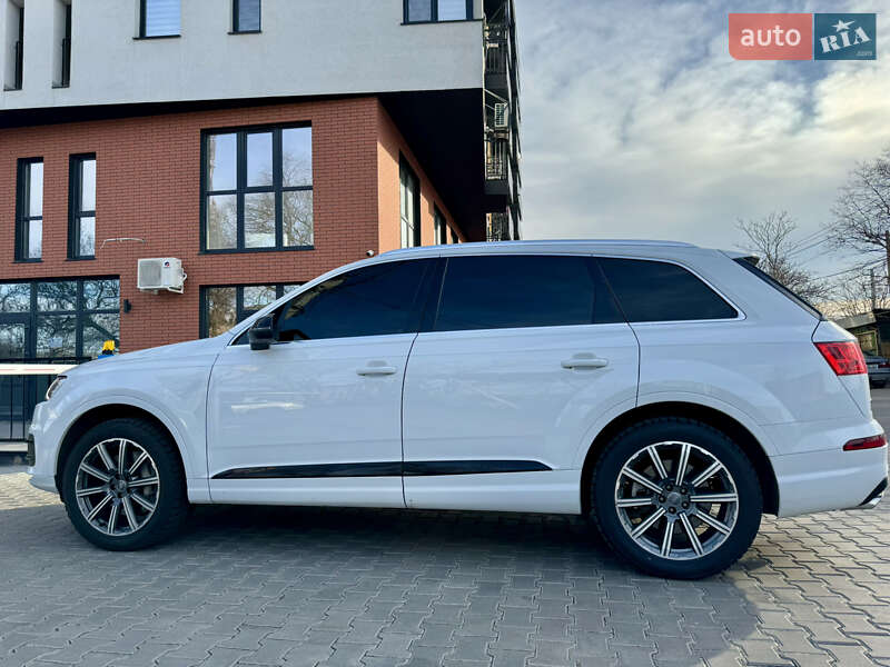 Внедорожник / Кроссовер Audi Q7 2016 в Одессе