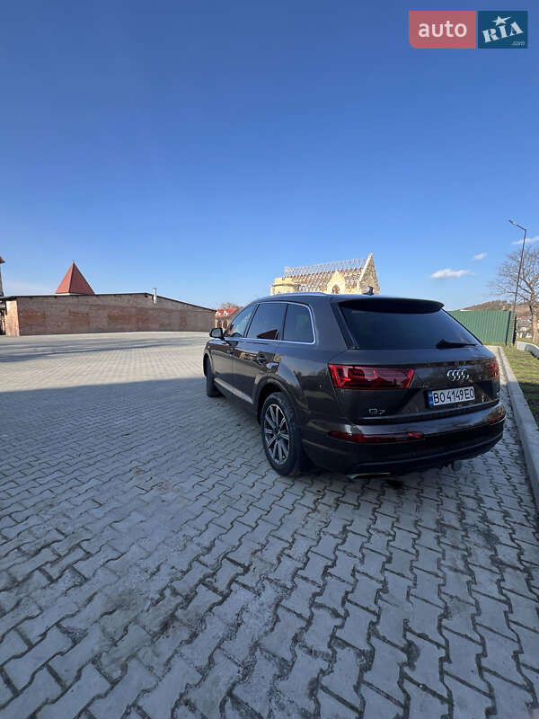 Позашляховик / Кросовер Audi Q7 2016 в Бережанах