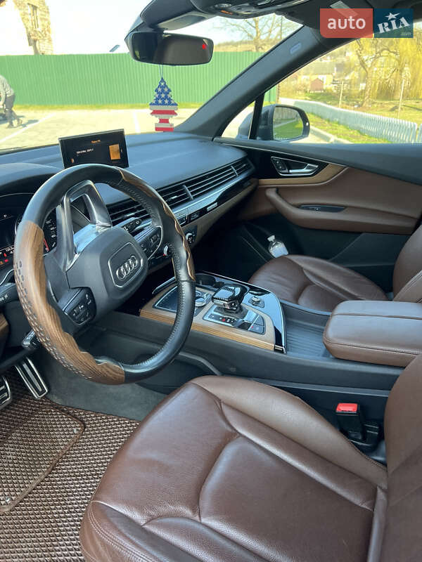Позашляховик / Кросовер Audi Q7 2016 в Бережанах
