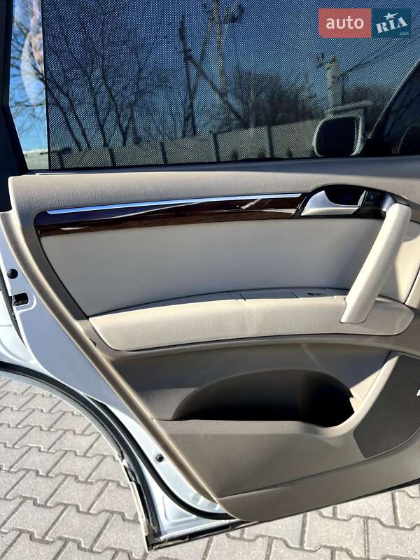 Позашляховик / Кросовер Audi Q7 2013 в Хмельницькому фото 8 Позашляховик / Кросовер Audi Q7 2013 в Хмельницькому