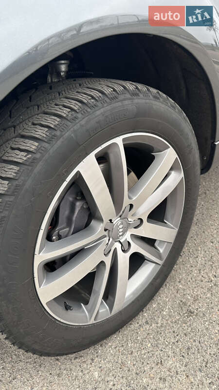 Позашляховик / Кросовер Audi Q7 2015 в Черкасах