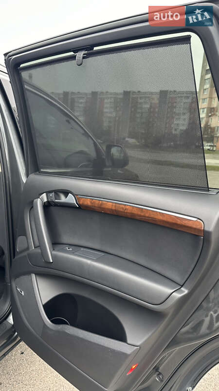 Позашляховик / Кросовер Audi Q7 2015 в Черкасах