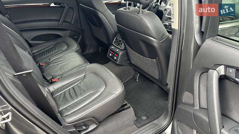 Позашляховик / Кросовер Audi Q7 2015 в Черкасах