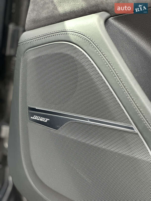 Позашляховик / Кросовер Audi Q7 2019 в Києві