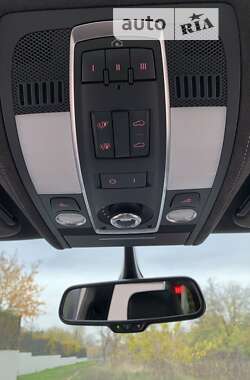 Внедорожник / Кроссовер Audi Q7 2015 в 