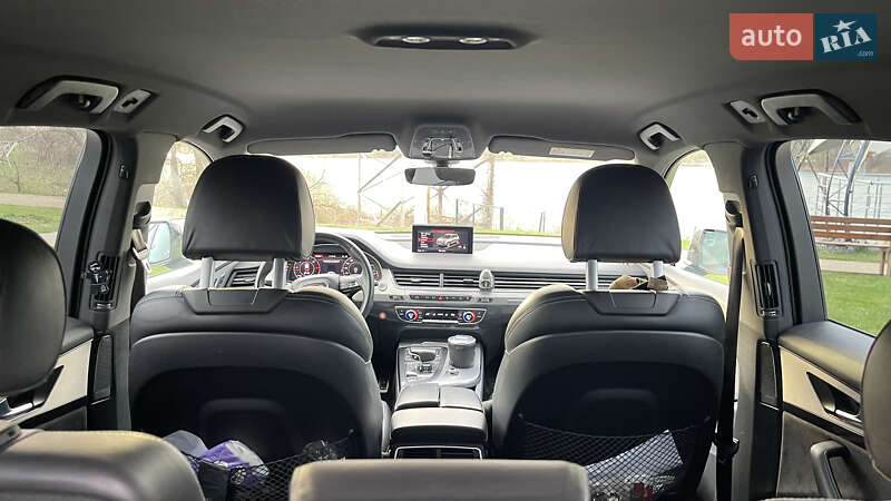 Позашляховик / Кросовер Audi Q7 2017 в Києві