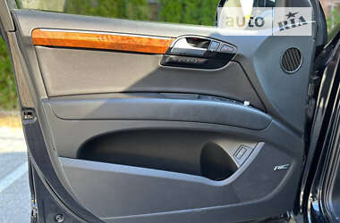 Внедорожник / Кроссовер Audi Q7 2015 в 
