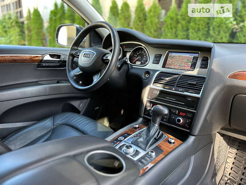 Внедорожник / Кроссовер Audi Q7 2015 в Львове