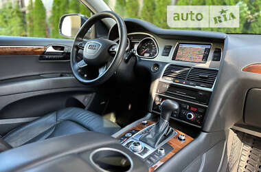 Внедорожник / Кроссовер Audi Q7 2015 в 