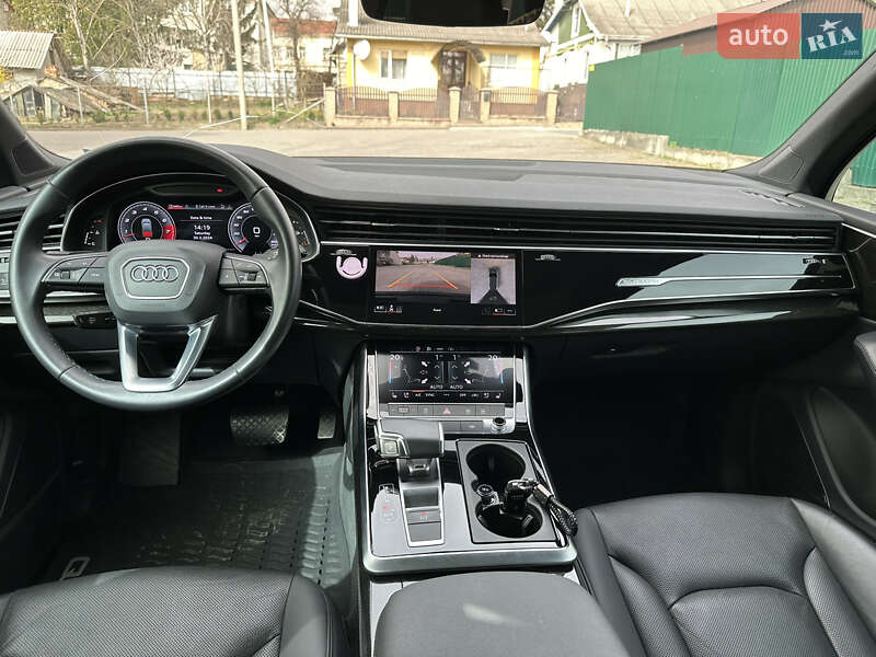 Позашляховик / Кросовер Audi Q7 2020 в Заліщиках