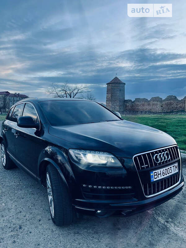 Позашляховик / Кросовер Audi Q7 2013 в Білгороді-Дністровському