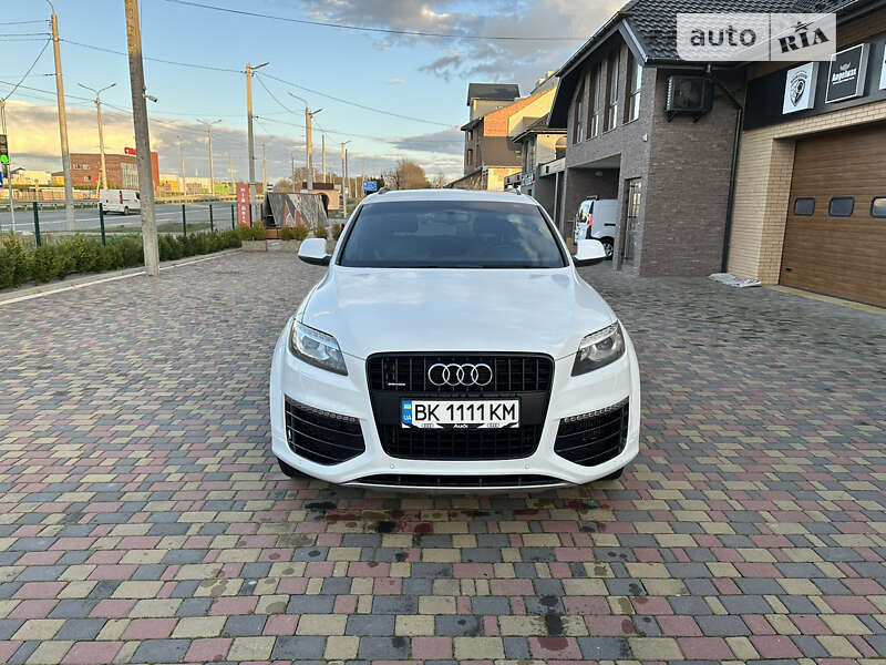 Внедорожник / Кроссовер Audi Q7 2014 в Ровно