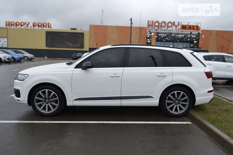 Внедорожник / Кроссовер Audi Q7 2018 в Ровно