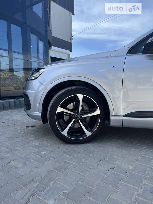 Внедорожник / Кроссовер Audi Q7 2017 в Тернополе фото 4 Внедорожник / Кроссовер Audi Q7 2017 в Тернополе