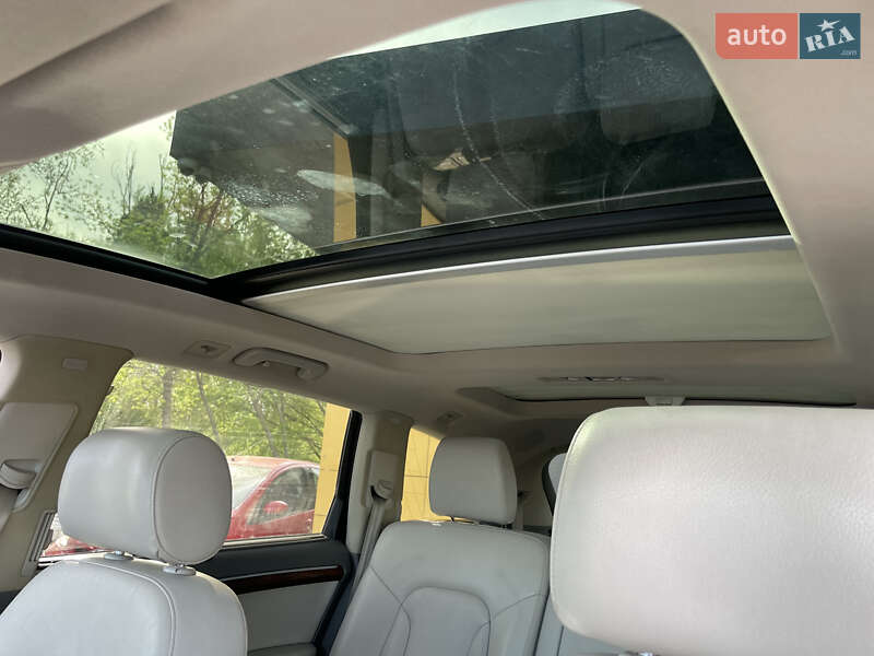Позашляховик / Кросовер Audi Q7 2012 в Львові