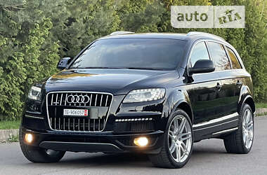 Внедорожник / Кроссовер Audi Q7 2014 в 