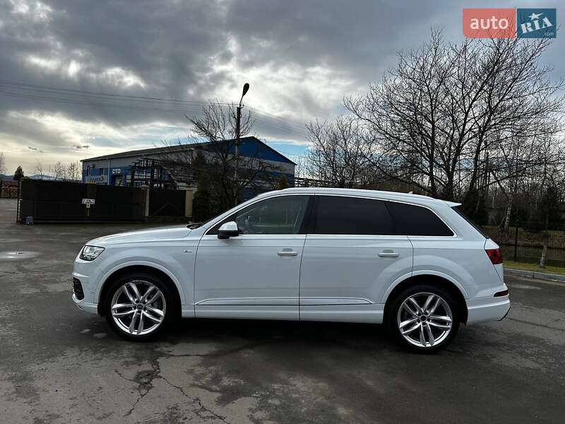 Внедорожник / Кроссовер Audi Q7 2017 в Ивано-Франковске