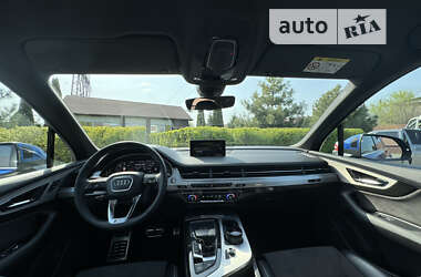 Позашляховик / Кросовер Audi Q7 2017 в Дніпрі