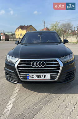 Внедорожник / Кроссовер Audi Q7 2015 в Городке