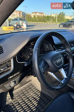 Позашляховик / Кросовер Audi Q7 2019 в Чернівцях