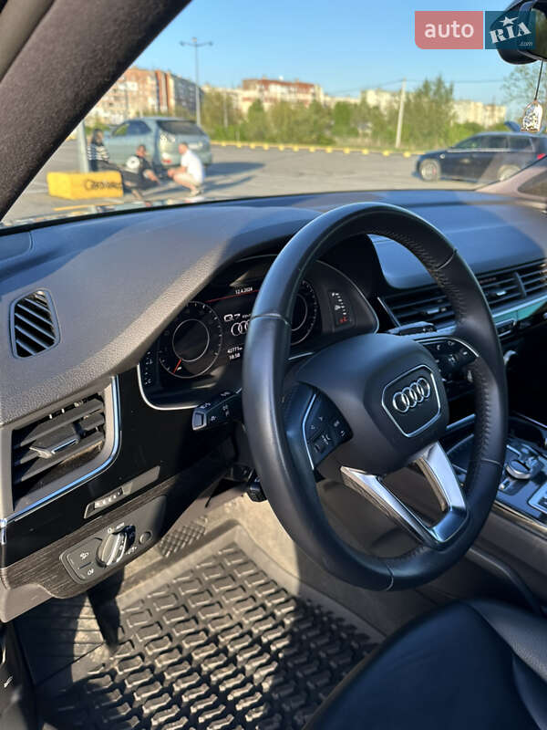 Внедорожник / Кроссовер Audi Q7 2019 в Черновцах