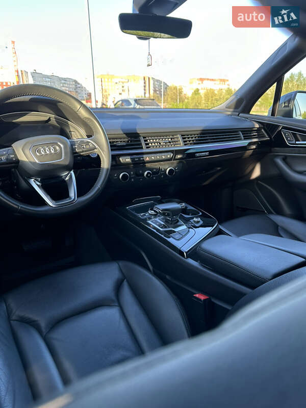 Внедорожник / Кроссовер Audi Q7 2019 в Черновцах