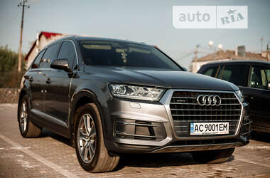 Внедорожник / Кроссовер Audi Q7 2016 в Горохове