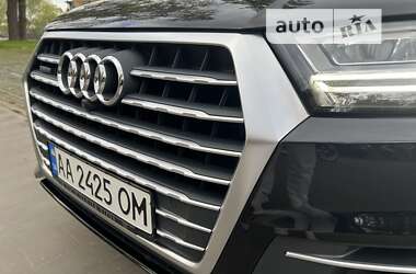 Позашляховик / Кросовер Audi Q7 2018 в Києві