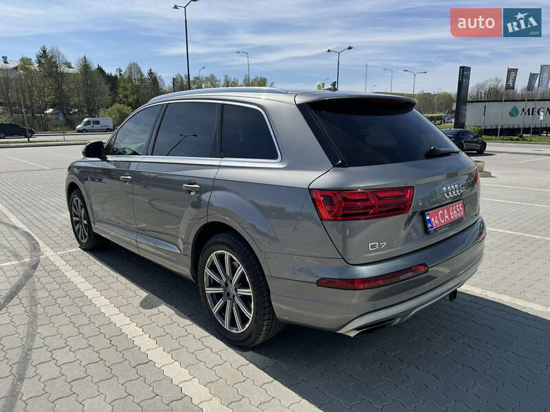 Внедорожник / Кроссовер Audi Q7 2016 в Львове