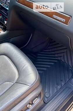 Позашляховик / Кросовер Audi Q7 2012 в Нікополі