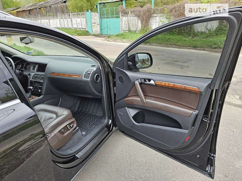 Внедорожник / Кроссовер Audi Q7 2015 в Киеве фото 26 Внедорожник / Кроссовер Audi Q7 2015 в Киеве